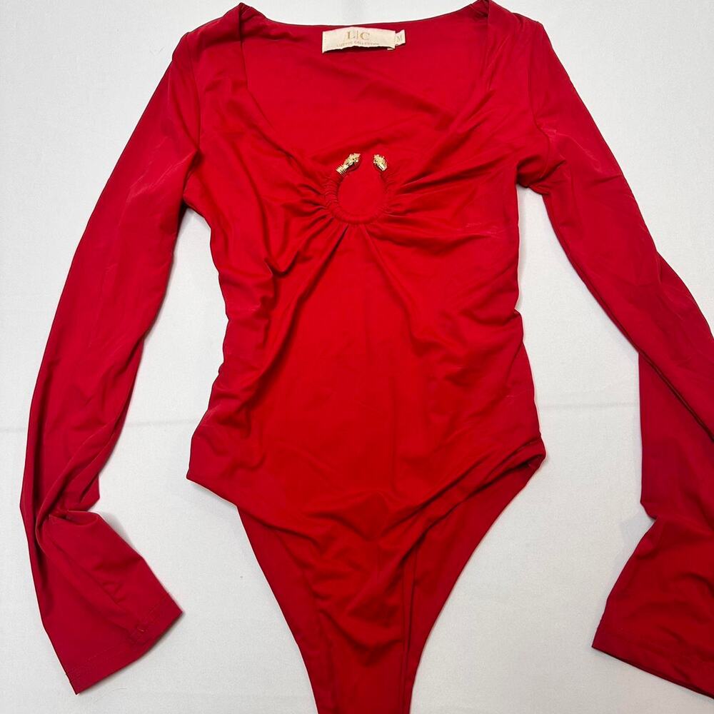 Lizette Collection  Size Medium Beautiful Light Weight  Red Super Soft Silky